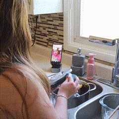 3 En 1 Bocina Bluetooth Inalámbrica Con Soporte Para Celular